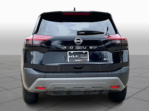 Used 2023 Nissan Rogue SV image 4