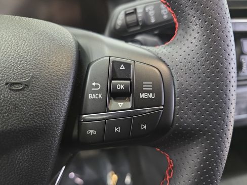 Used 2025 Ford Escape ST-Line AWD/4WD image 17