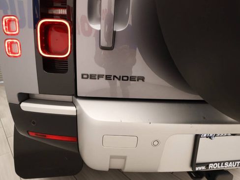 Used 2021 Land Rover Defender 110 S AWD/4WD image 40