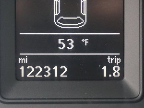 Used 2016 Volkswagen Tiguan S image 32