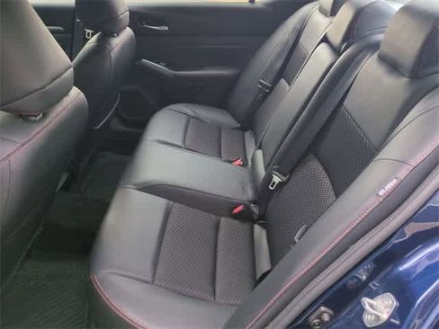 Used 2024 Nissan Altima 2.5 SR image 19