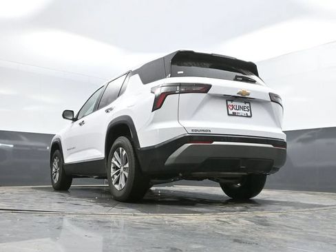 Used 2025 Chevrolet Equinox LT FWD image 50