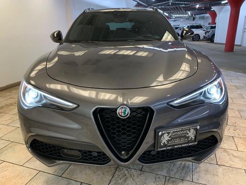Used 2023 Alfa Romeo Stelvio Veloce AWD/4WD image 3