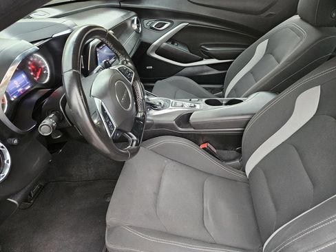Used 2022 Chevrolet Camaro LT w/ Technology Package RWD image 9