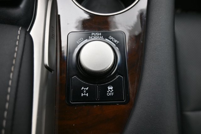 Used 2019 Lexus RX 350 AWD w/ Navigation Package image 30