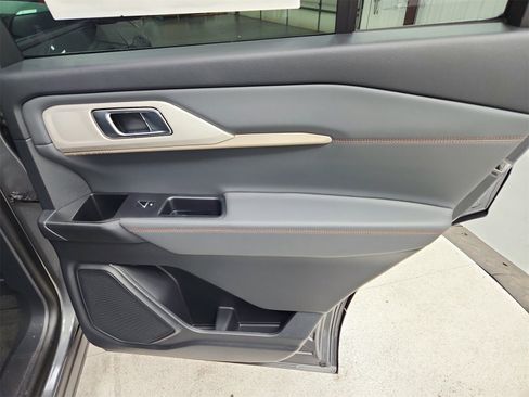 New 2026 Ford Explorer Active image 41