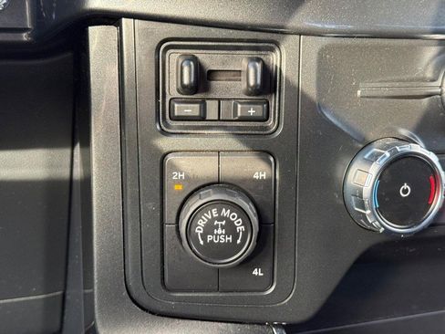 Certified 2022 Ford F150 XLT w/ Equipment Group 302A High image 18