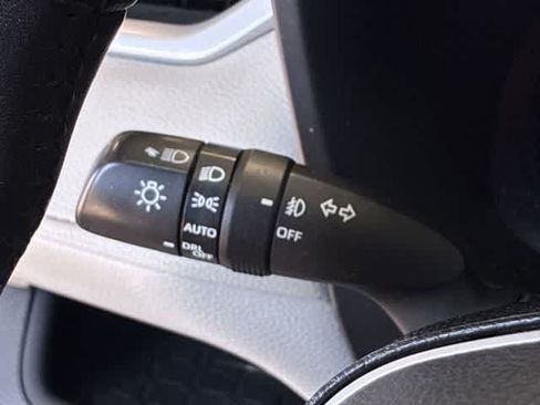Used 2021 Toyota RAV4 XLE Premium FWD image 29