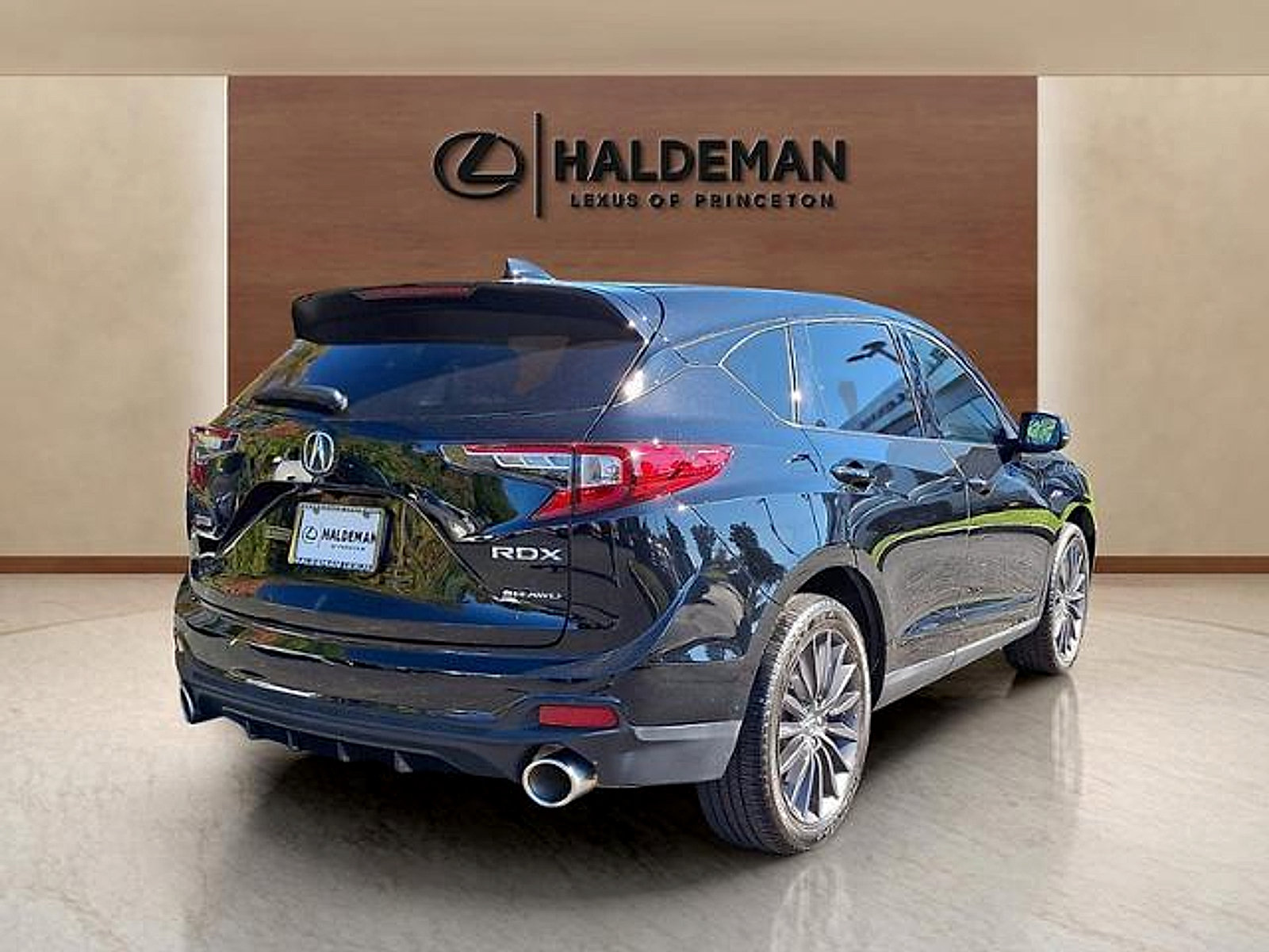 Used 2022 Acura RDX w/ Advance Package AWD/4WD image 6