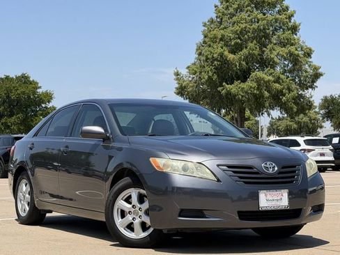 Used 2007 Toyota Camry LE FWD image 2
