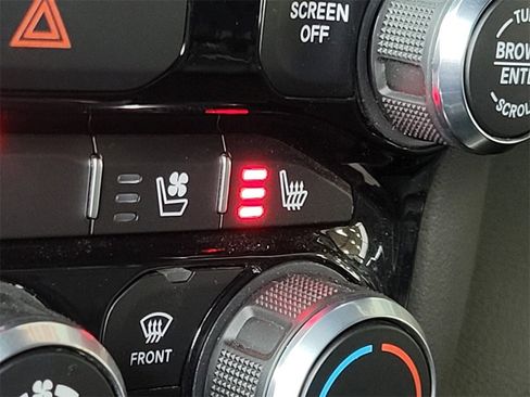 Used 2024 RAM 1500 Laramie image 23