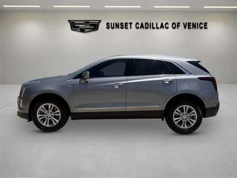 Certified 2025 Cadillac XT5 Luxury FWD image 6