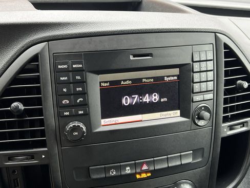 Used 2016 Mercedes-Benz Metris Passenger image 30