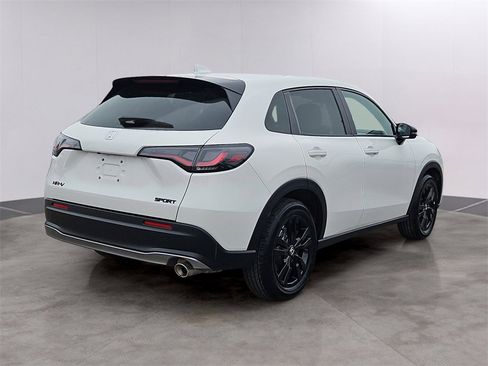 Certified 2026 Honda HR-V Sport image 4