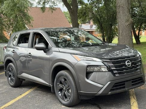New 2026 Nissan Rogue SV w/ Cold Weather Package FWD image 2
