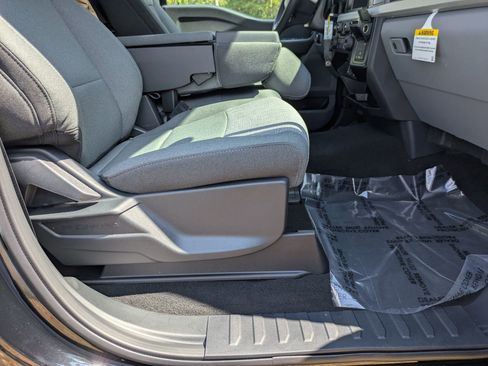 New 2026 Ford F450 XLT w/ XLT Value Package image 26