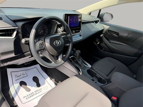 Used 2023 Toyota Corolla LE FWD image 17
