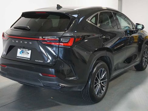 Used 2025 Lexus NX 250 FWD image 26