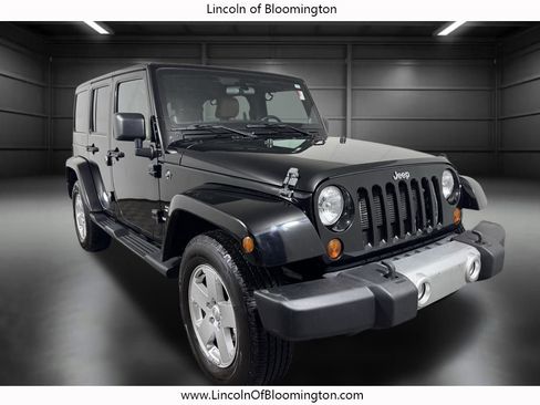Used 2012 Jeep Wrangler Unlimited Sahara w/ Connectivity Group image 8