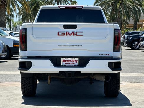 Certified 2025 GMC Sierra 2500 AT4 AWD/4WD image 5