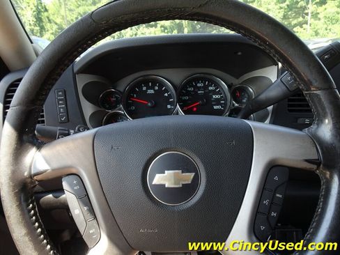 Used 2008 Chevrolet Silverado 3500 LT w/ EZ-Lift Tailgate Package AWD/4WD image 18