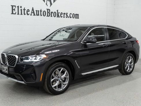 Used 2025 BMW X4 xDrive30i w/ Premium Package image 40