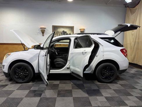 Used 2017 Chevrolet Equinox LT w/ Sport Edition FWD image 12