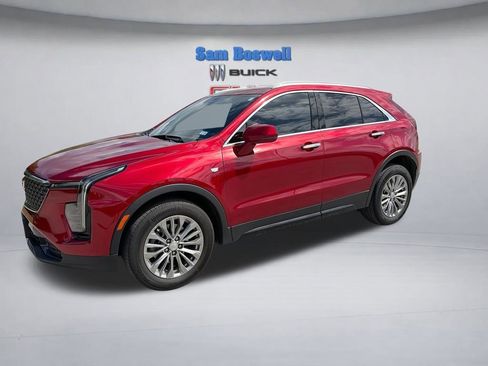 Used 2024 Cadillac XT4 Premium Luxury image 4