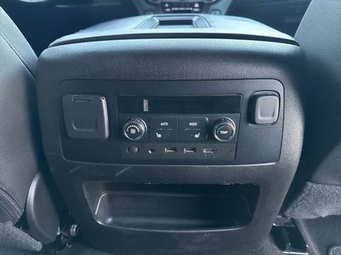 Used 2018 Chevrolet Tahoe LT image 14