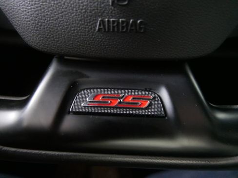 Used 2020 Chevrolet Camaro SS image 30