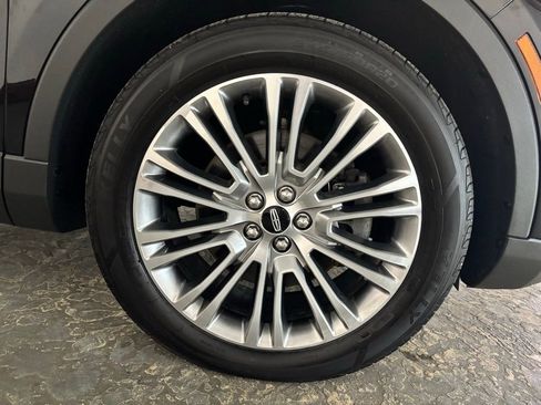 Used 2017 Lincoln MKX Reserve image 24