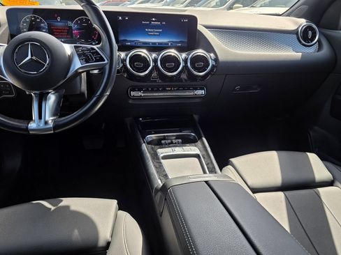 Used 2025 Mercedes-Benz GLA 250 image 14