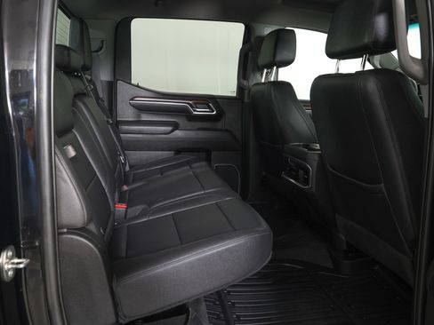 Used 2023 GMC Sierra 1500 SLT AWD/4WD image 10