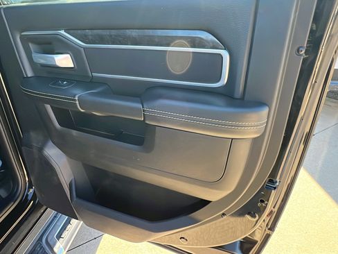 Used 2024 RAM 2500 Big Horn w/ Bed Utility Group image 21