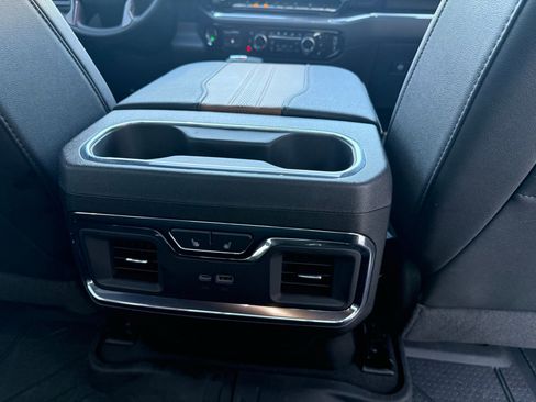 Used 2024 Chevrolet Silverado 1500 High Country w/ Technology Package image 22