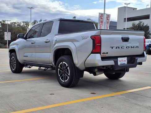 Used 2024 Toyota Tacoma TRD Sport image 7