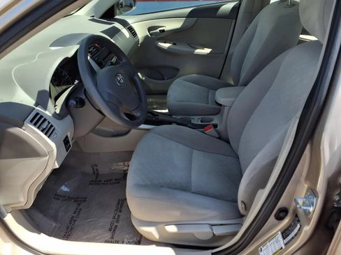 Used 2009 Toyota Corolla LE FWD image 17