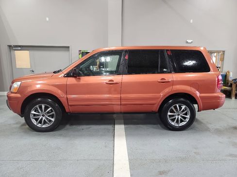 Used 2004 Honda Pilot LX image 1