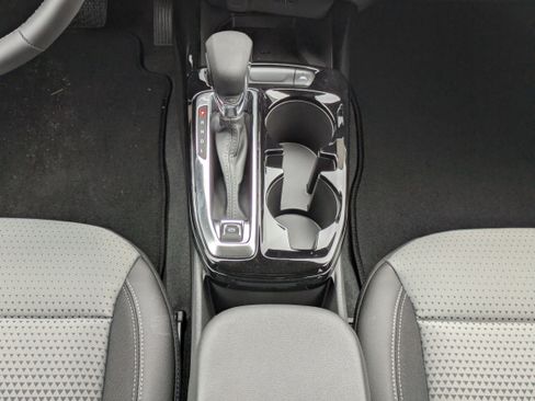 New 2026 Chevrolet Trax LT w/ Sunroof Package FWD image 6