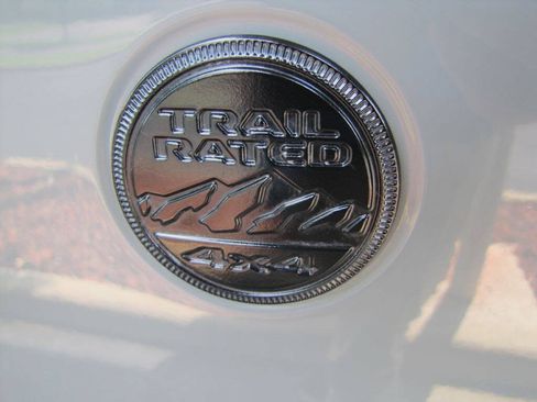 Used 2021 Jeep Gladiator Sport AWD/4WD image 42