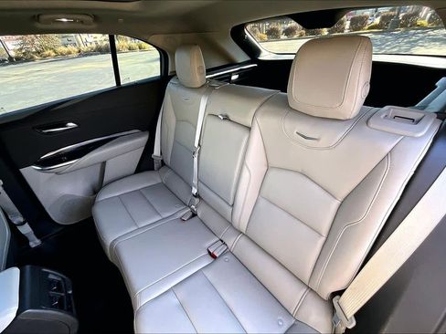 Used 2023 Cadillac XT4 Luxury w/ Cold Weather Package image 20