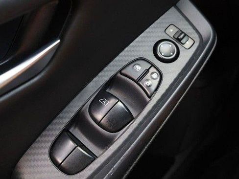 Used 2024 Nissan Sentra SV FWD image 17