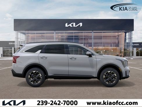 New 2026 Kia Sorento S image 7
