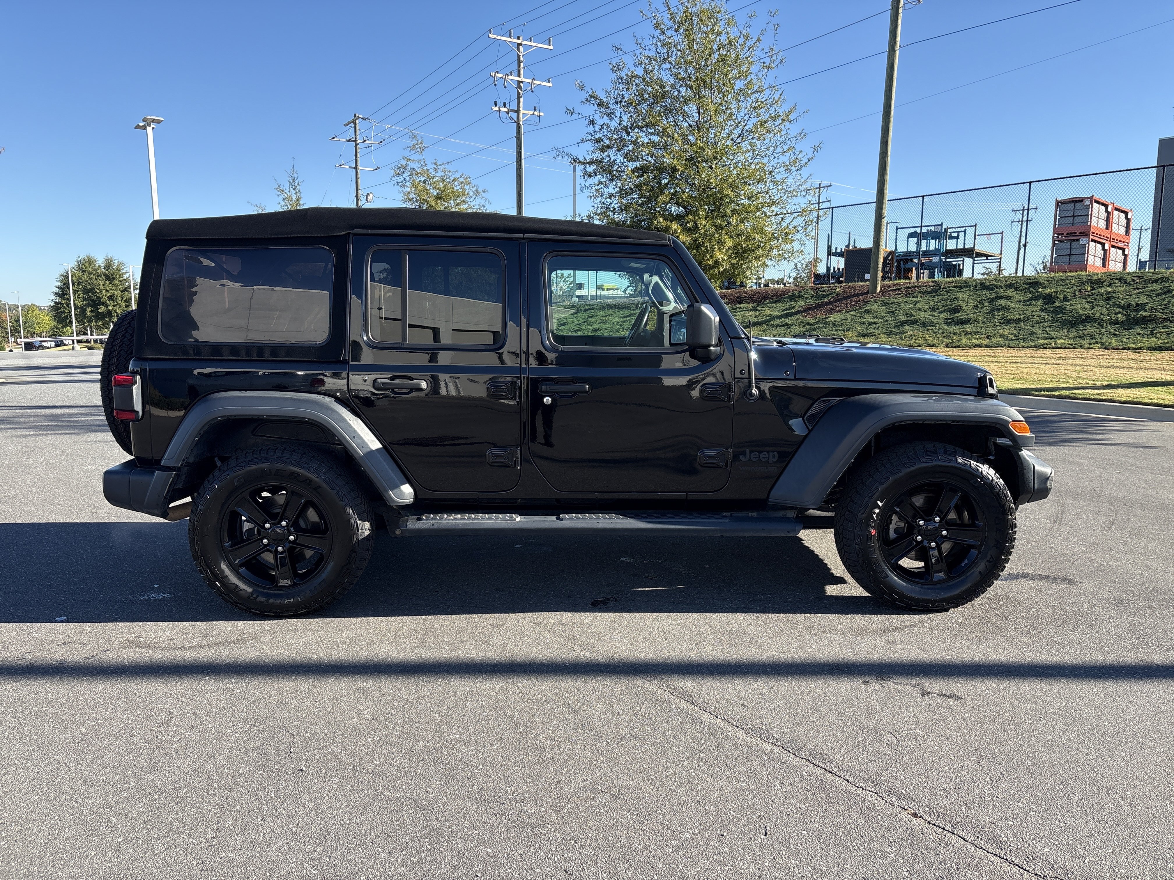 Used 2021 Jeep Wrangler Unlimited Sport AWD/4WD image 10