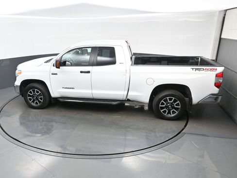Used 2017 Toyota Tundra SR5 image 32