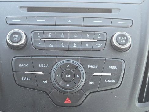 Used 2018 Ford C-MAX SE w/ Equipment Group 202A image 35