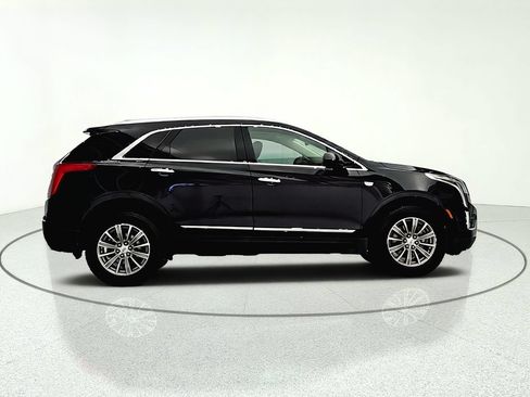 Used 2017 Cadillac XT5 Luxury w/ Driver Awareness Package AWD/4WD image 7