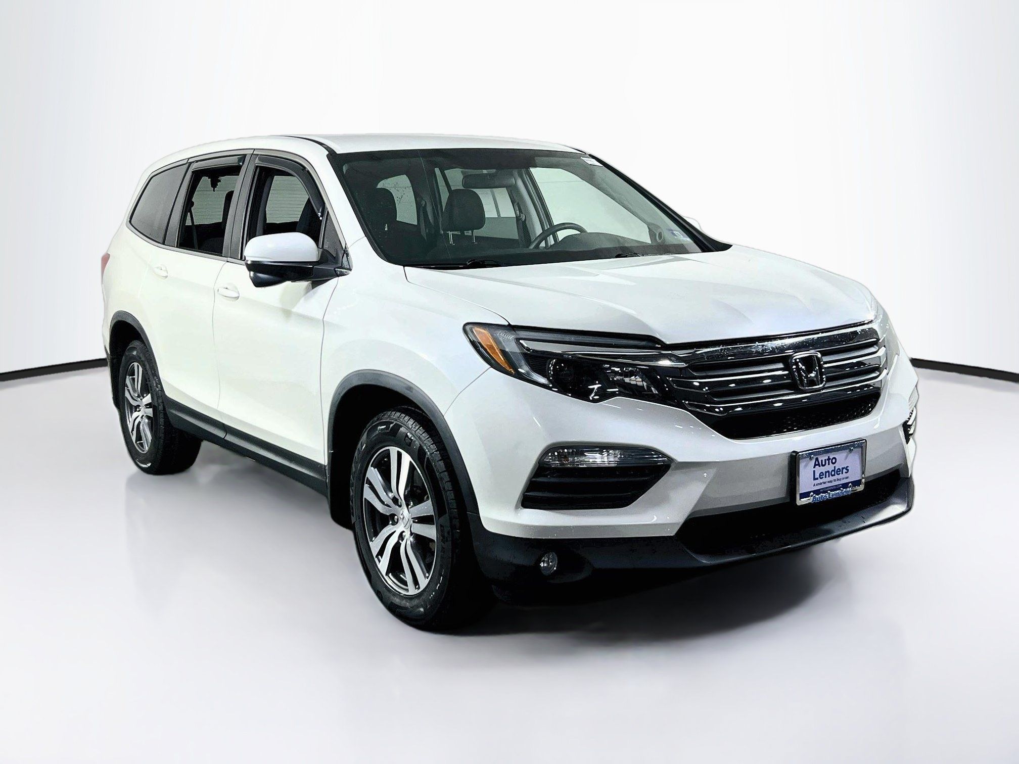 Used 2017 Honda Pilot EX image 3