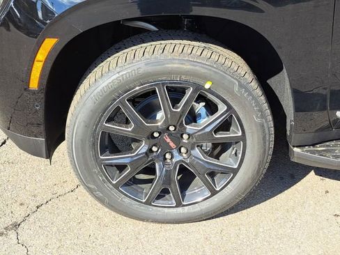 New 2026 GMC Yukon XL Elevation AWD/4WD image 5