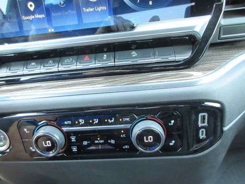 Certified 2024 Chevrolet Silverado 1500 LT AWD/4WD image 31